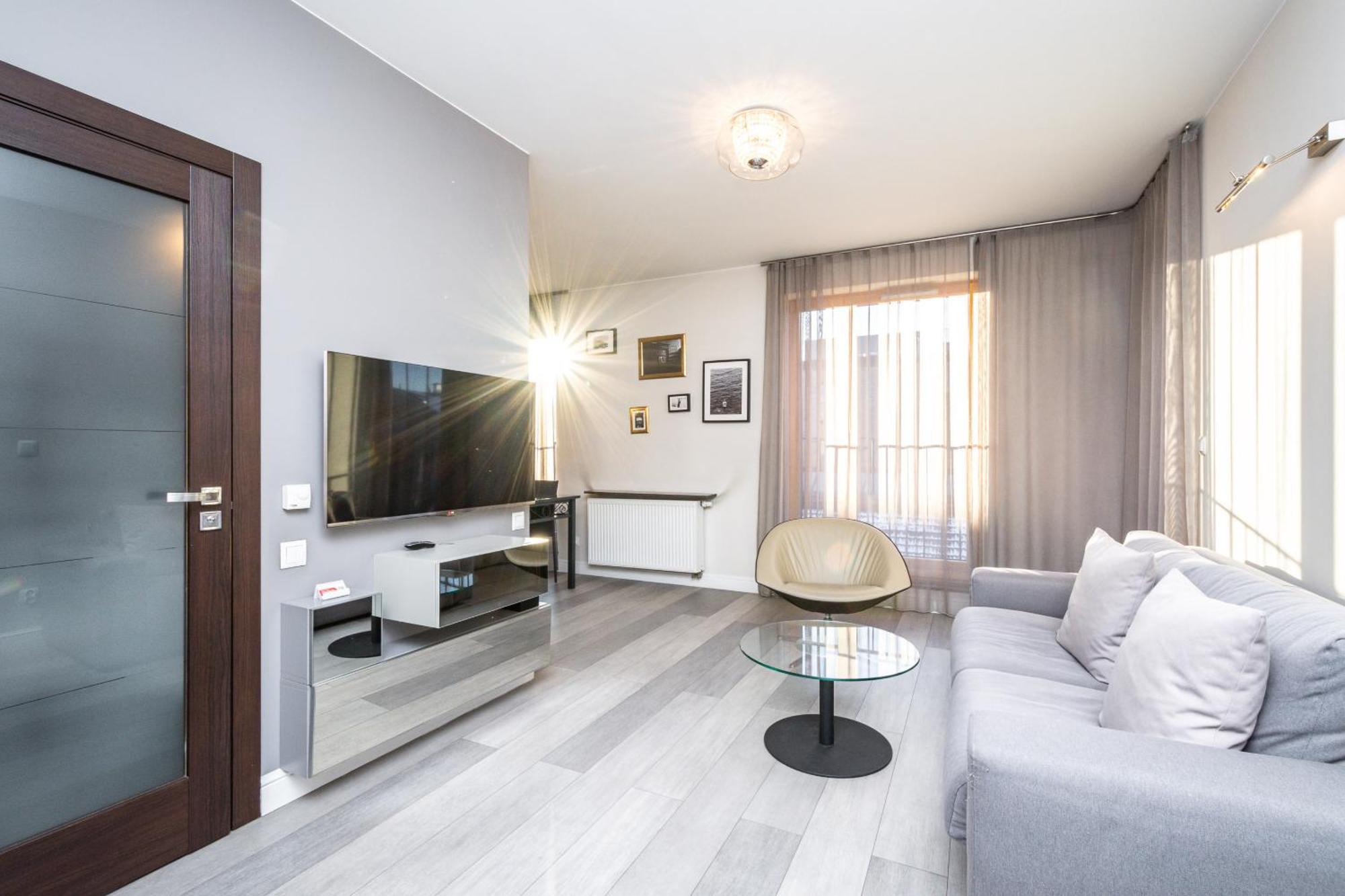 Rentplanet - Apartament Lubicz Cracovia Esterno foto