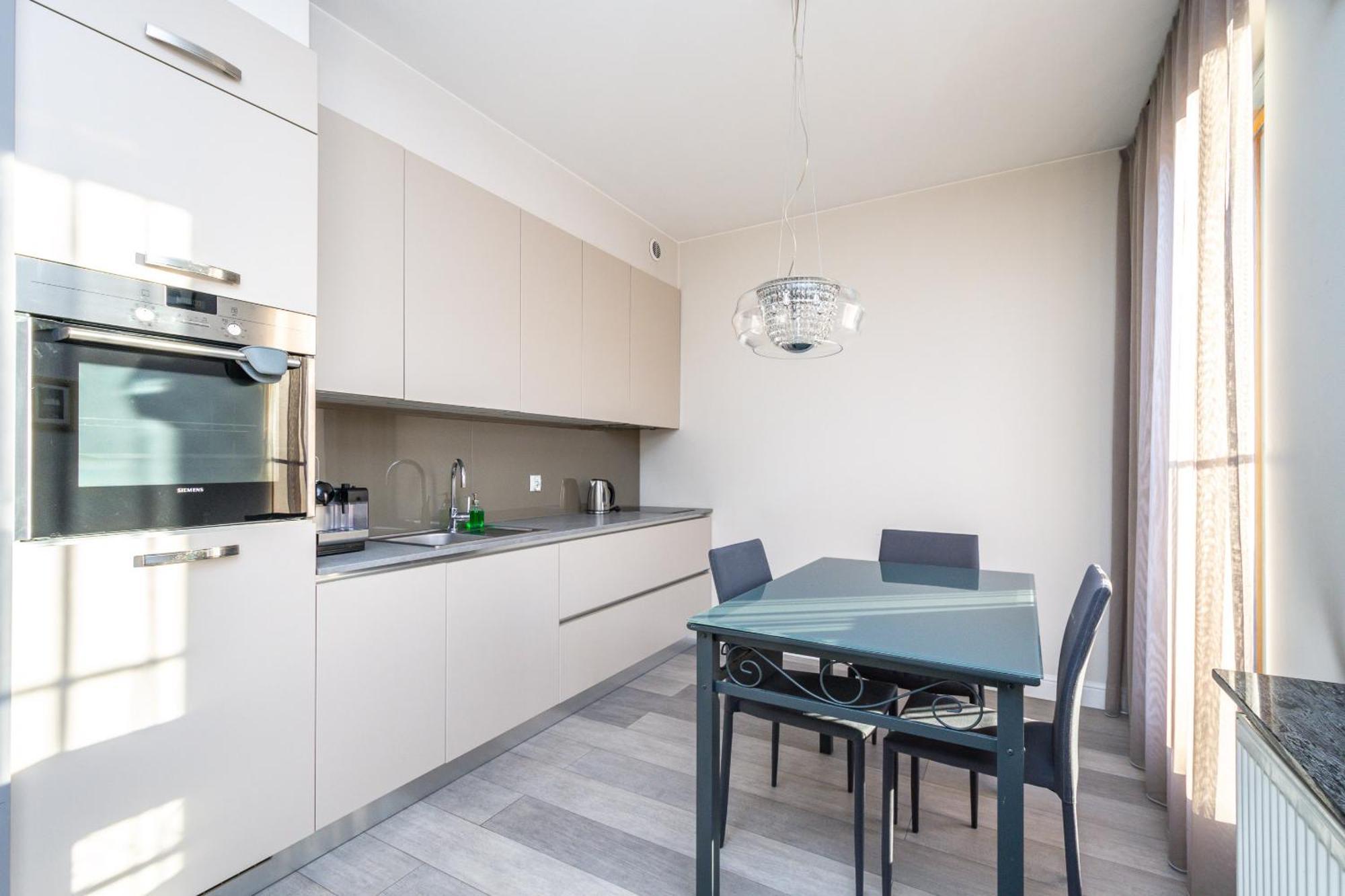 Rentplanet - Apartament Lubicz Cracovia Esterno foto