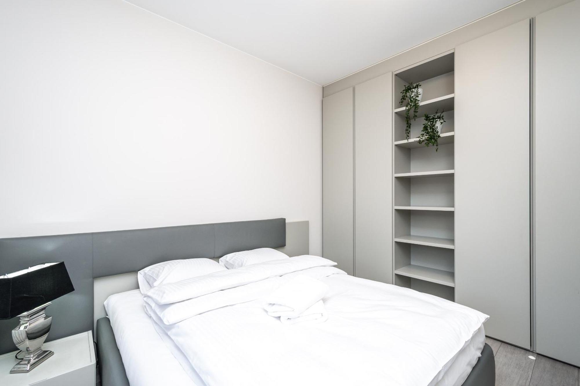 Rentplanet - Apartament Lubicz Cracovia Esterno foto
